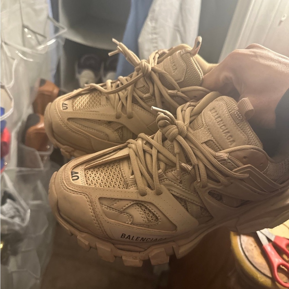 BIEGE/TAN Balenciaga track runners